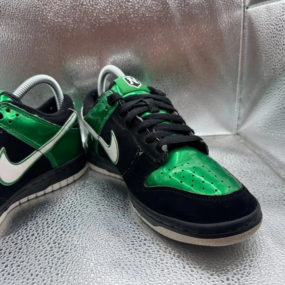 Size 5.5 Nike Dunk Kids Black Green Lantern Low Top Athletic Sneakers 310569-911 - Picture 4 of 11